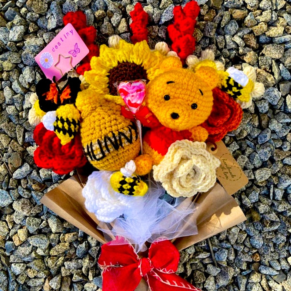 Winnie the Pooh crochet bouquet